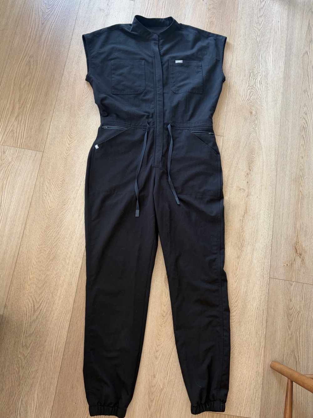 Figs Large Rafaela Jogger Black Jumpsuit Scrubsuit with Waist Tie